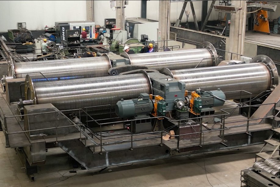 Wimac power plant crane supplied in Egypt with a heavy duty double girder structure designed for extreme loads