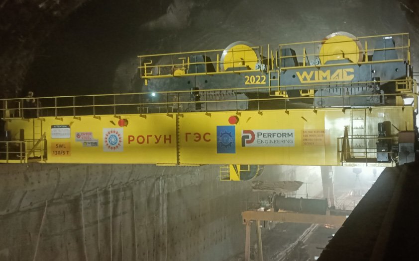 Turkish-built port crane supplied in Egypt, a long-span heavy-duty bridge structure, FEM and ISO certified